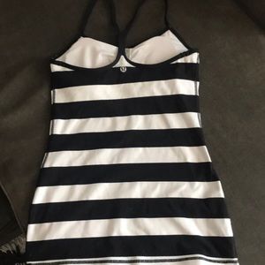 Lulu lemon tank